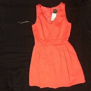 TAYLOR DRESS CORAL  DRESS size 6